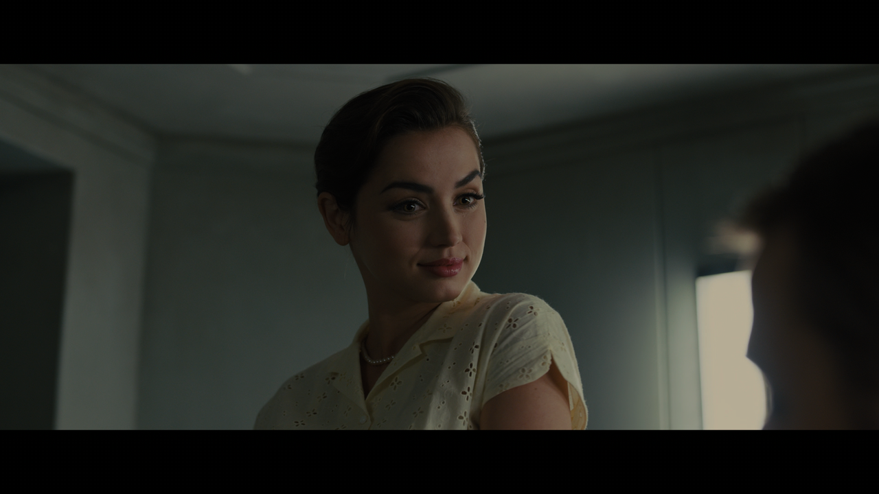 Blade.Runner.2049.2017.2160p.UHD.BDRemux.TrueHD.Atmos.HDR.DoVi.Hybrid.P8.by.DVT.mkv_snapshot_00.18.1