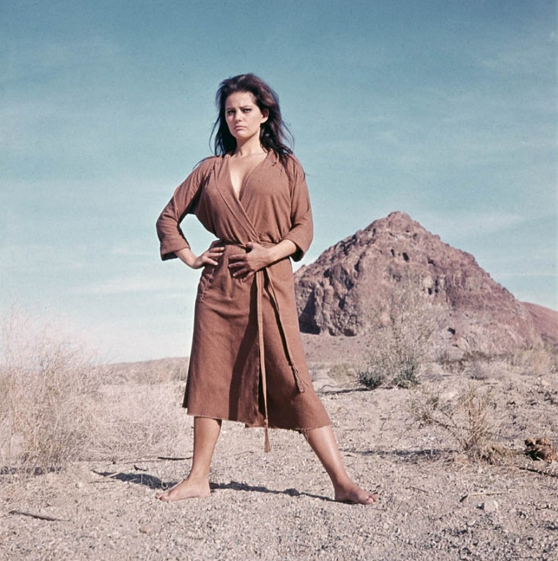 claudia_cardinale_md35