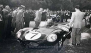 24 HEURES DU MANS YEAR BY YEAR PART ONE 1923-1969 - Page 36 55lm07-Jag-DType-T-Rolt-D-Hamilton-1