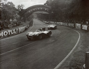 24 HEURES DU MANS YEAR BY YEAR PART ONE 1923-1969 - Page 36 55lm06-Jag-DType-M-Hawthorn-I-Bueb-2