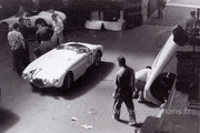 24 HEURES DU MANS YEAR BY YEAR PART ONE 1923-1969 - Page 31 53lm47-Osca1300-MT4-PHill-FWackers-3