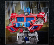 MPM-12-Optimus-Prime-13