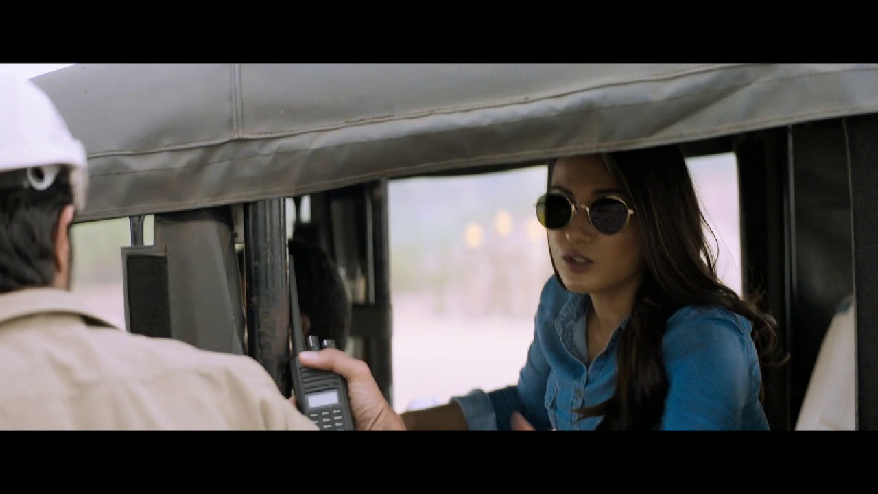 World-Famous-Lover-2020-Hindi-WEB-DL-1080p-AVC-AAC-2ch-mkv-0001