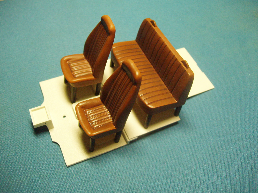 Πάτωμα και καθίσματα