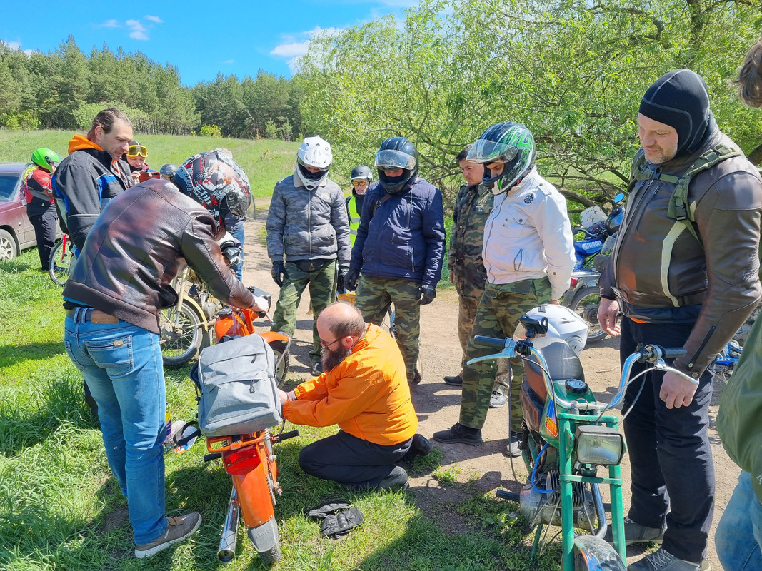 дедушка настраивает карпаты