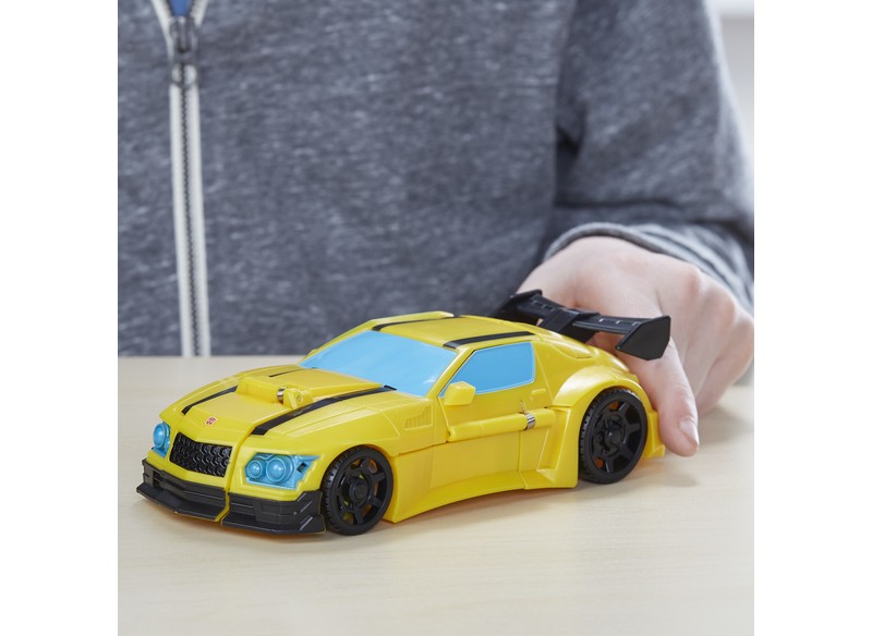 Transformers-Cyberverse-Ultra-Bumblebee-008