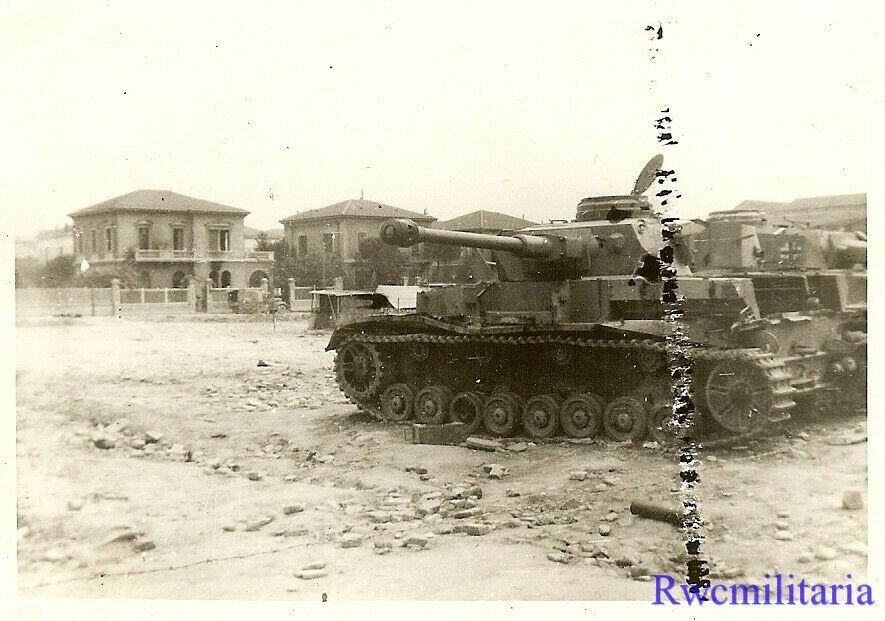 US View of KO'd German Pzkw.IV Panzer Tanks on Street!!! (2)