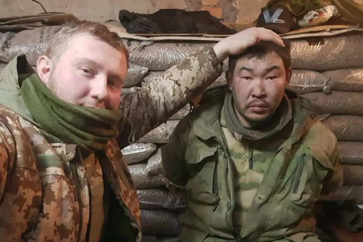Российские десантники устроили бунт и отказались воевать в Украине: их заперли в гараже и угрожают СИЗО