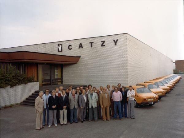 datsuncatzy.jpg