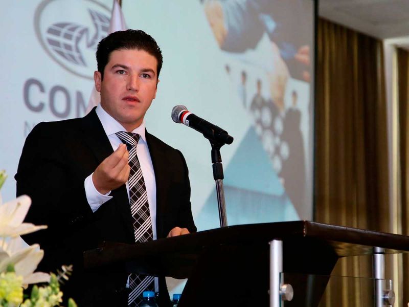 Samuel García presiona para que 7 de cada 100 estudiantes vuelvan a las aulas