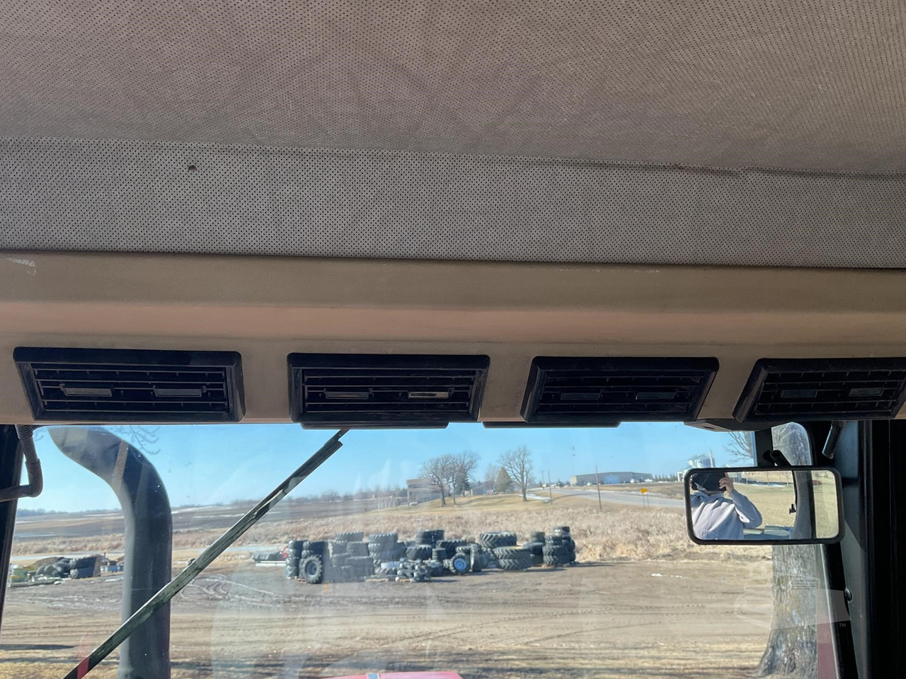 Vehicle thumbnail 44