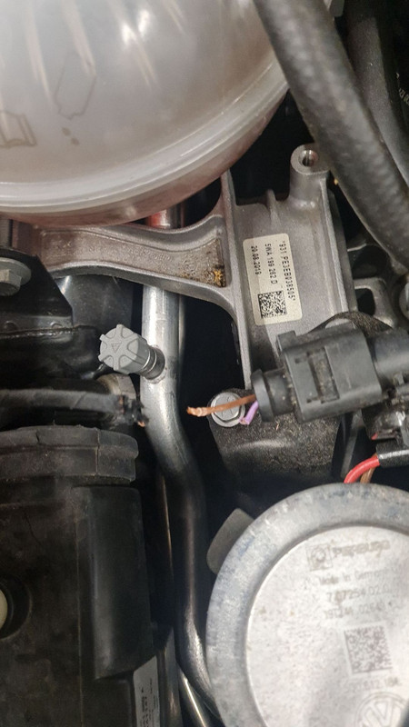 16426188432856836201555401767757 (002)