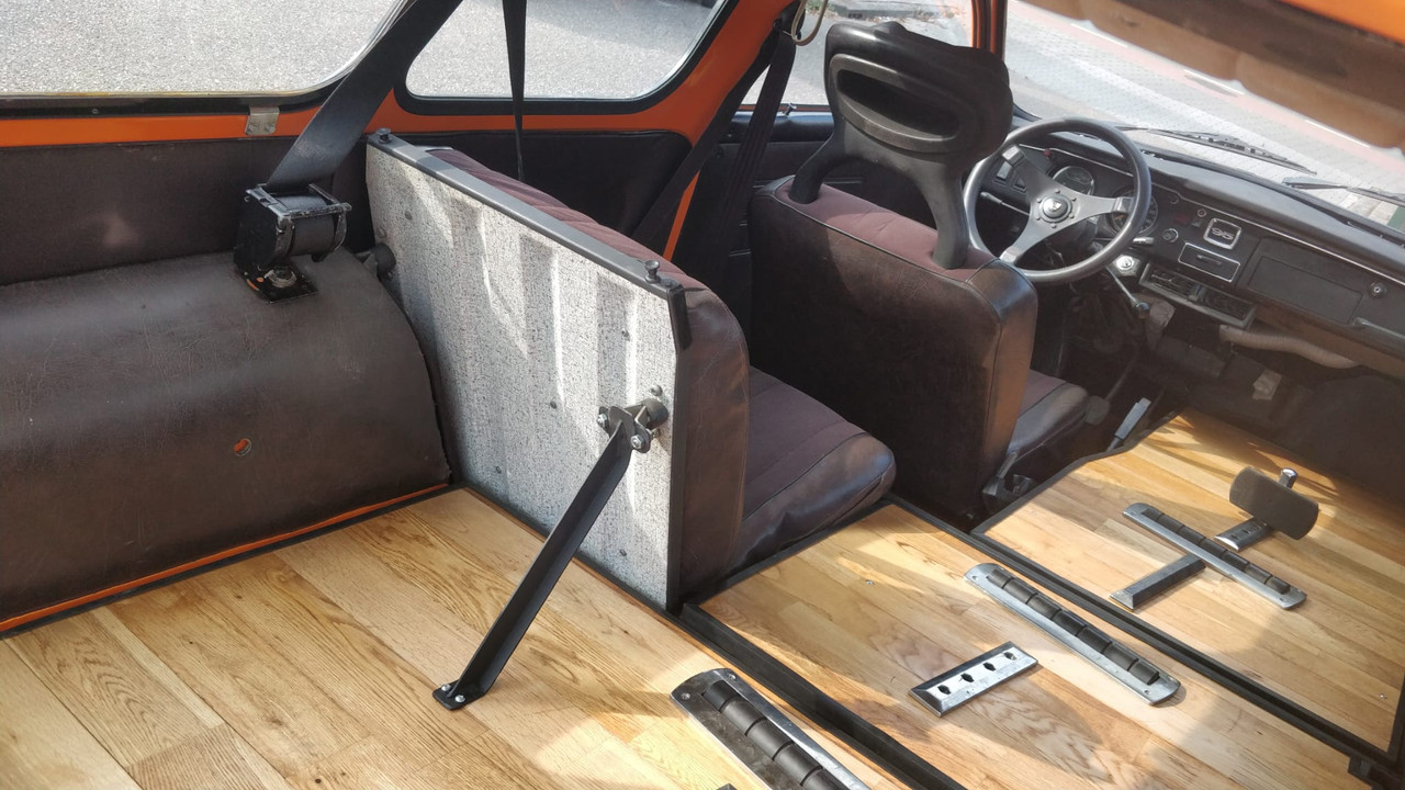 01B4C3BA-6781-4888-B2CB-AE7FBA03D73A