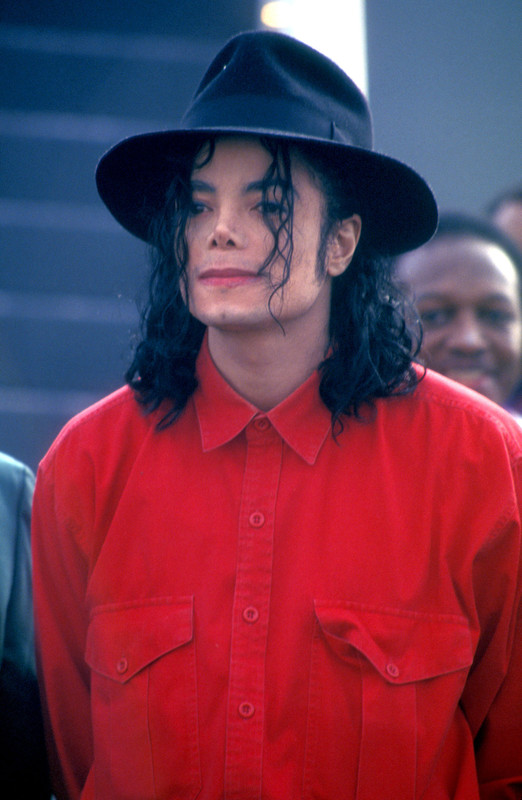 Michael-Jackson-Dangerous-Era-michael-jackson-32316231-1956-3000.jpg