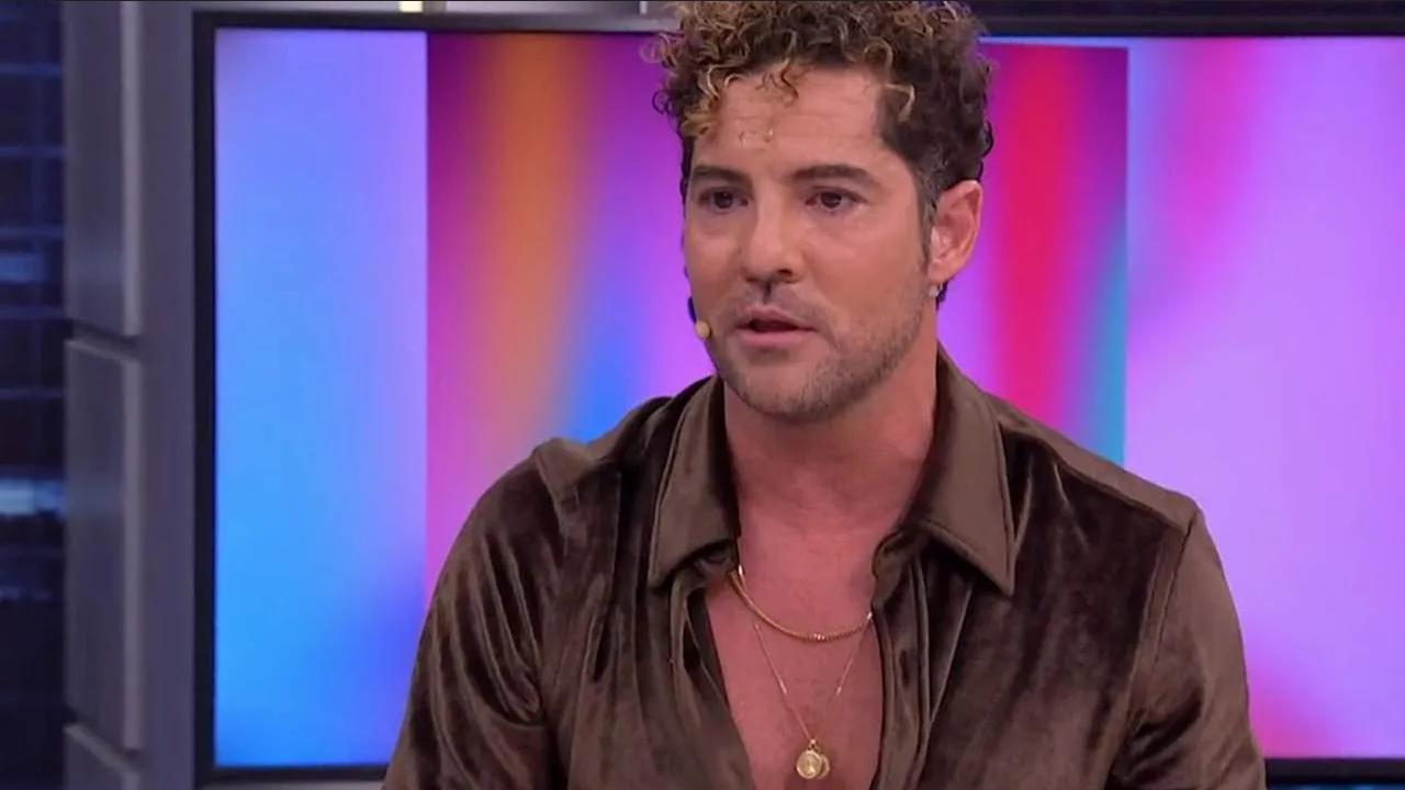 Devastado, David Bisbal, revela el sufrimiento que vive por el Alzheimer