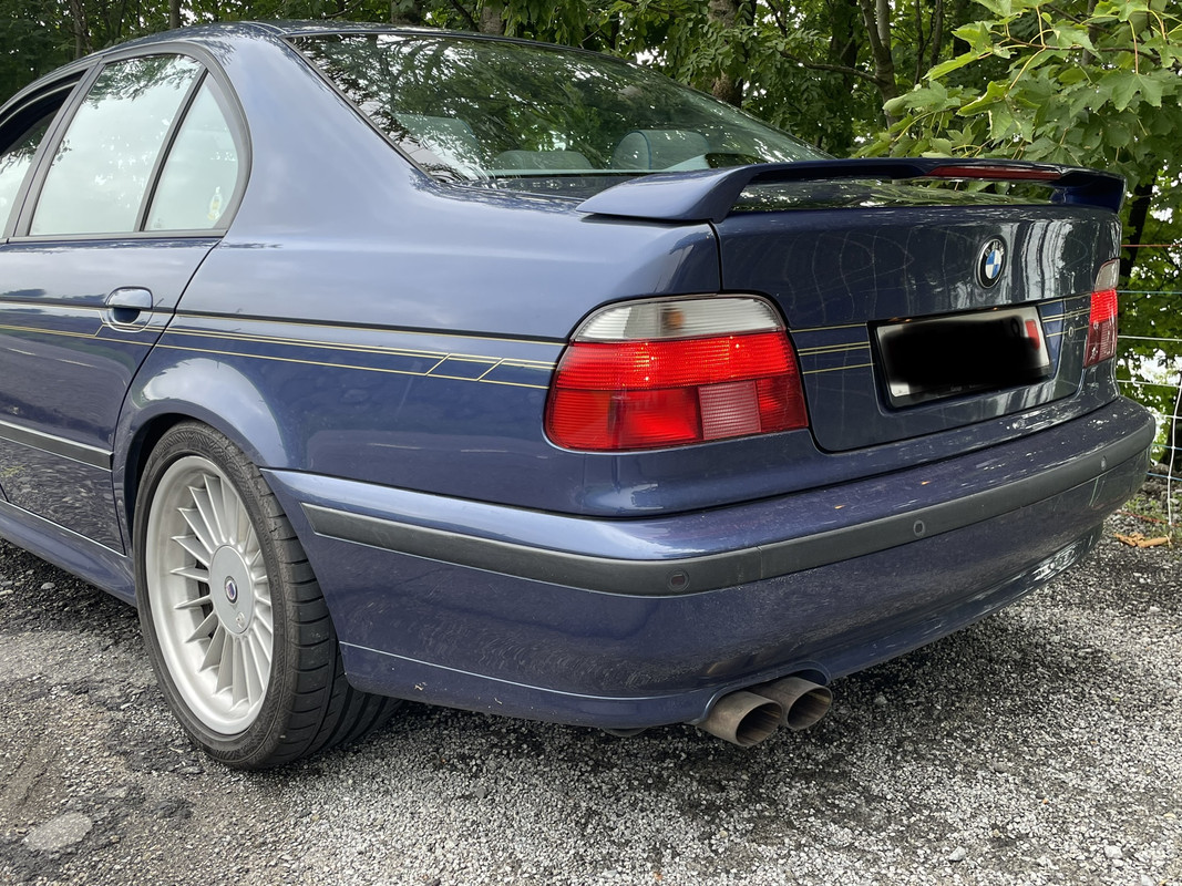 D19940D8-5BFA-4C16-A732-BAF4748F6F99