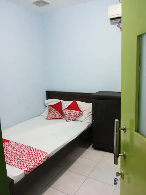 OYO 90863 Omah Kost Syariah