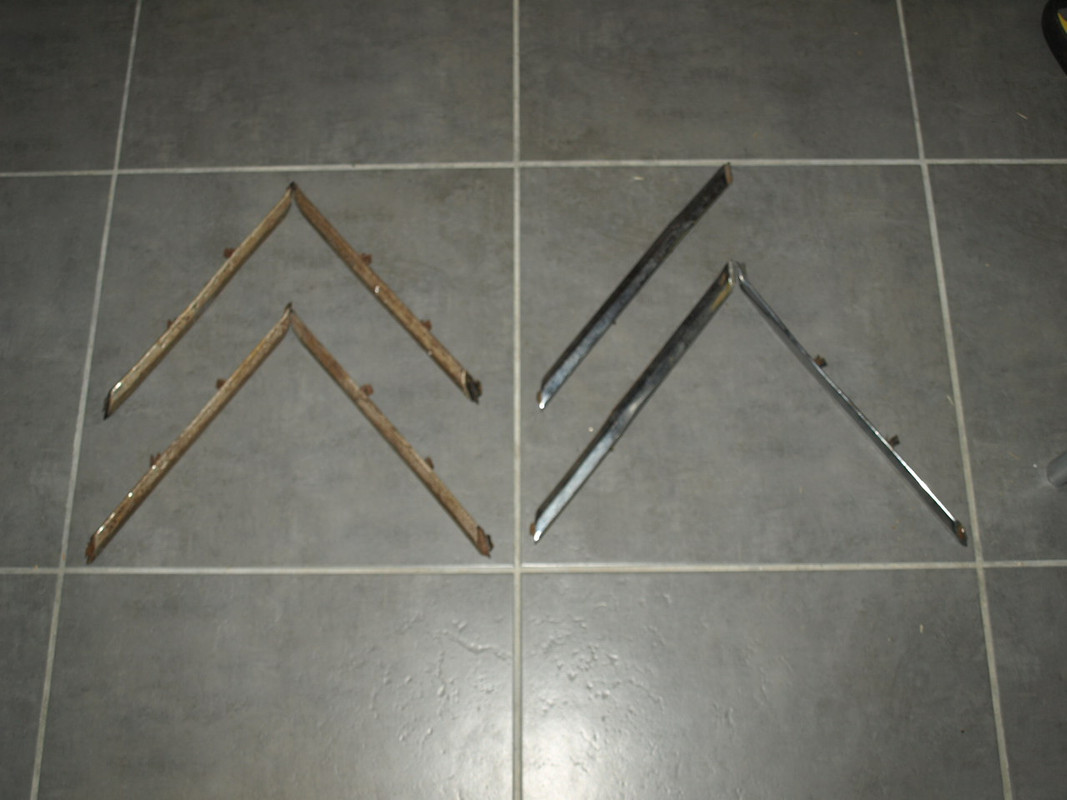 chevrons en acier chromé 1939 - recto (à gauche 11 Légère - à droite 11 Normale)
