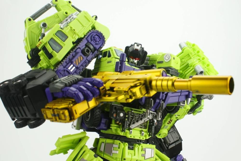 Generation-Toy-GT-99DX-ReBuilder-with-Golden-Pistol-08