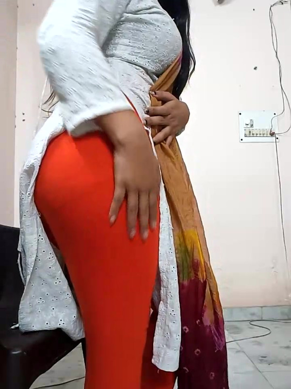 Anamika_2423128548_000015