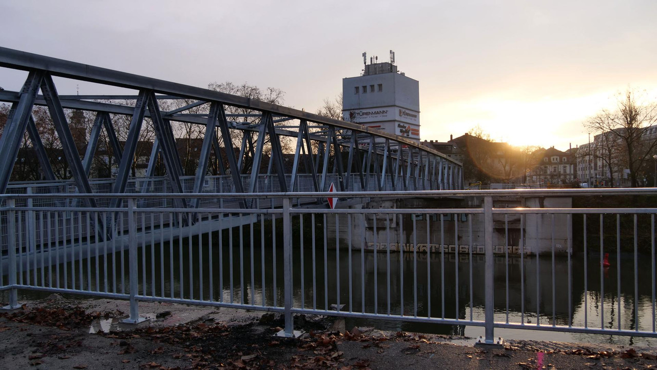 [Bild: 291125-083319-31b.jpg]