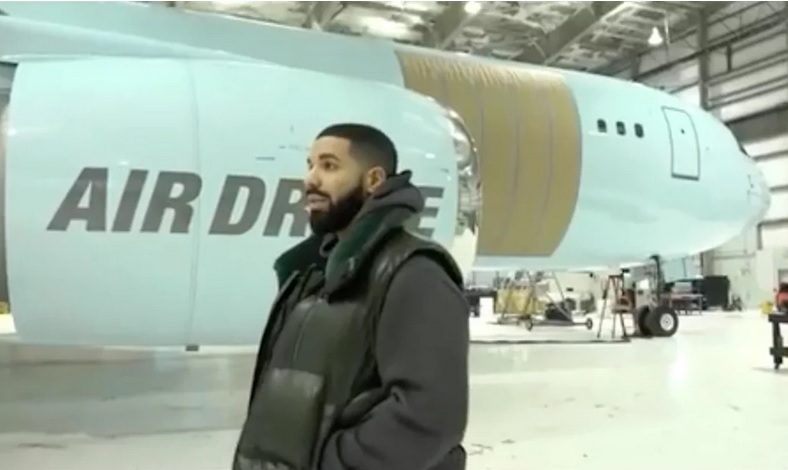 Drakes-Private-Jet.jpg