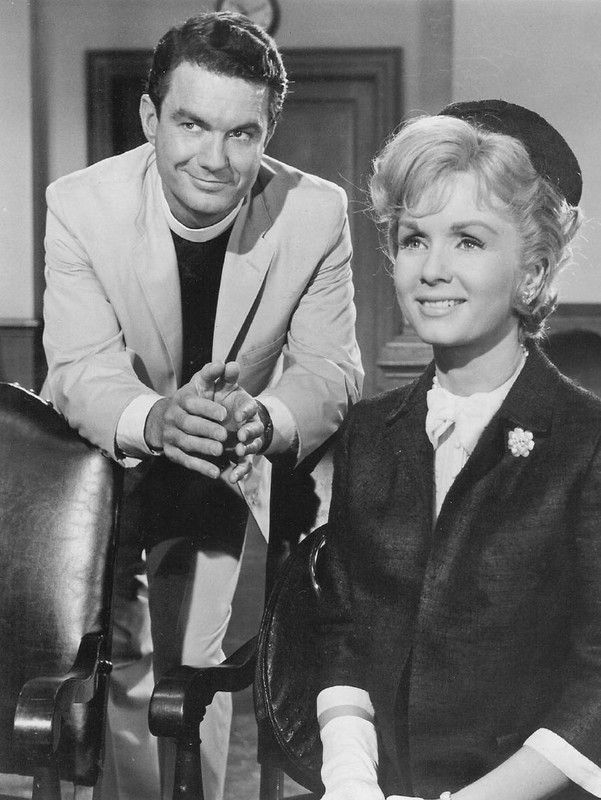 Debbie_Reynolds_b18