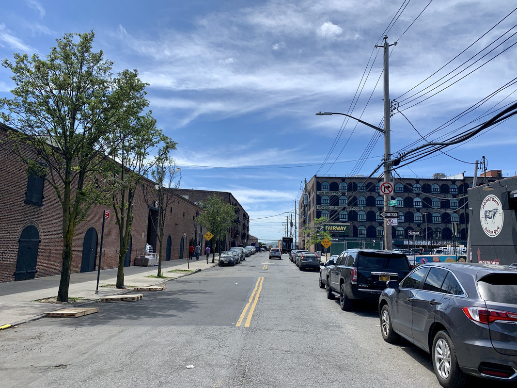 4EBFACAC-1D11-4456-B7AA-557C37083395