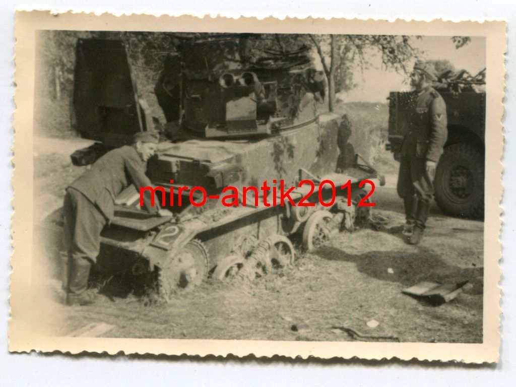 Foto, Wehrmacht, zerstörter Panzer, Vickers ligh