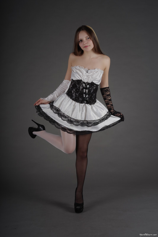 MarvelCharm_Nika-Light-Dark-122