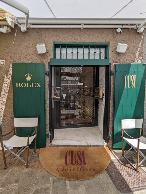 Boutiques Rolex, façades publicitaires, all over the world ... - Page 25 PXL-20230525-105441692