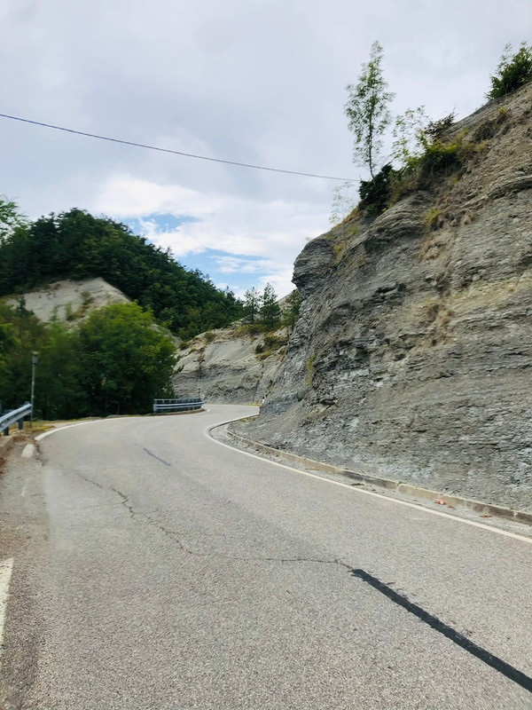 2E2A2A17-4D85-4664-AD39-91AF6FE35755