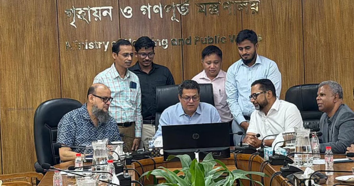 সরকারি আবাসন বরাদ্দে শতভাগ অনলাইন কার্যক্রমের প্রথম বরাদ্দের উদ্বোধন