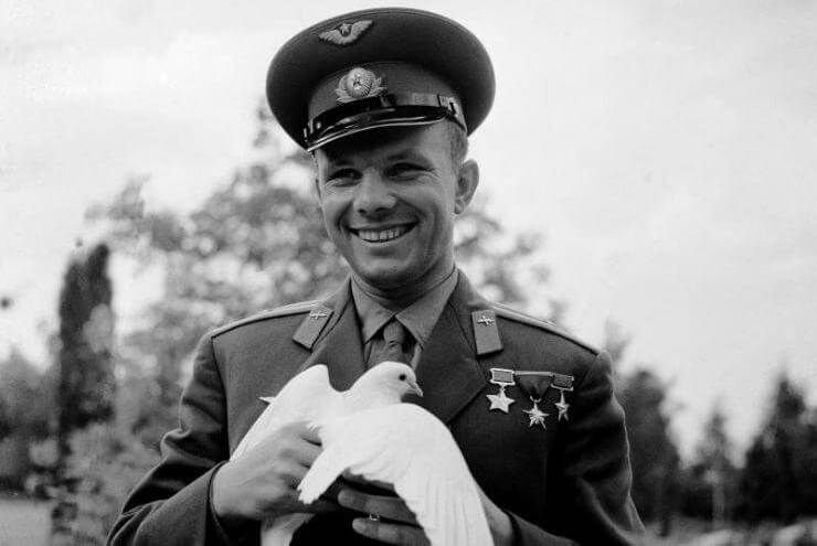 Юрий Гагарин Юрий Гагарин