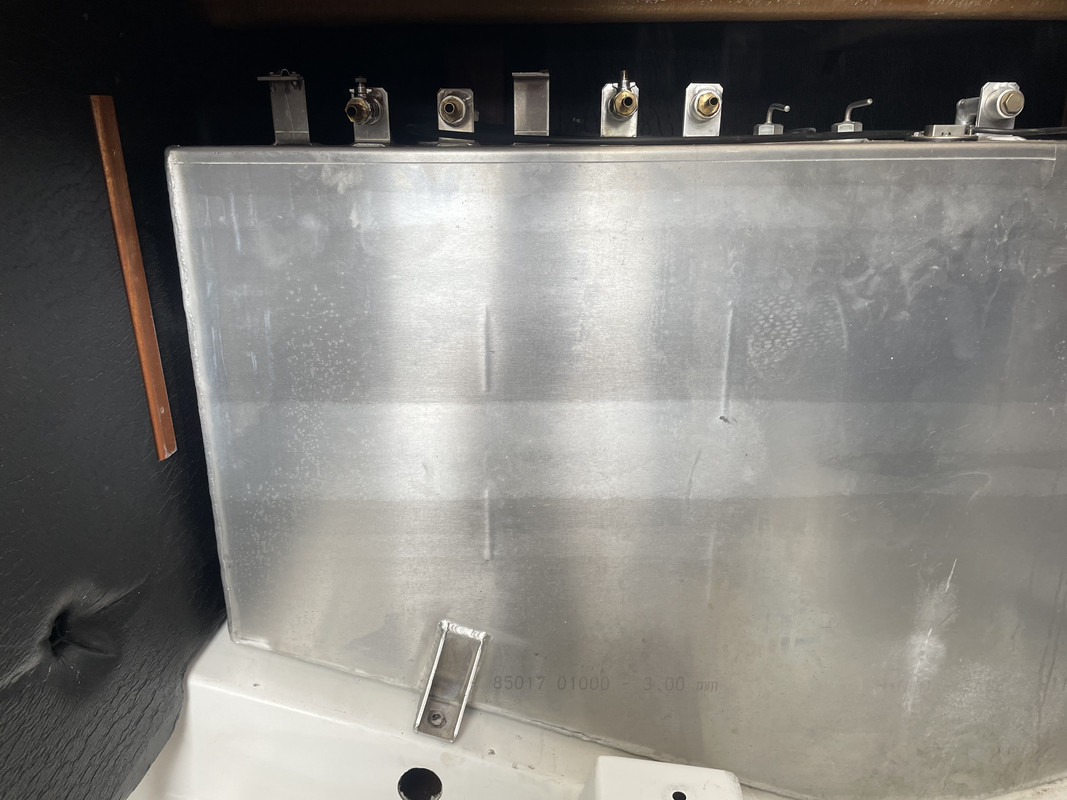 191B678B-BE5B-44B5-AF24-B4B7BACDF90C