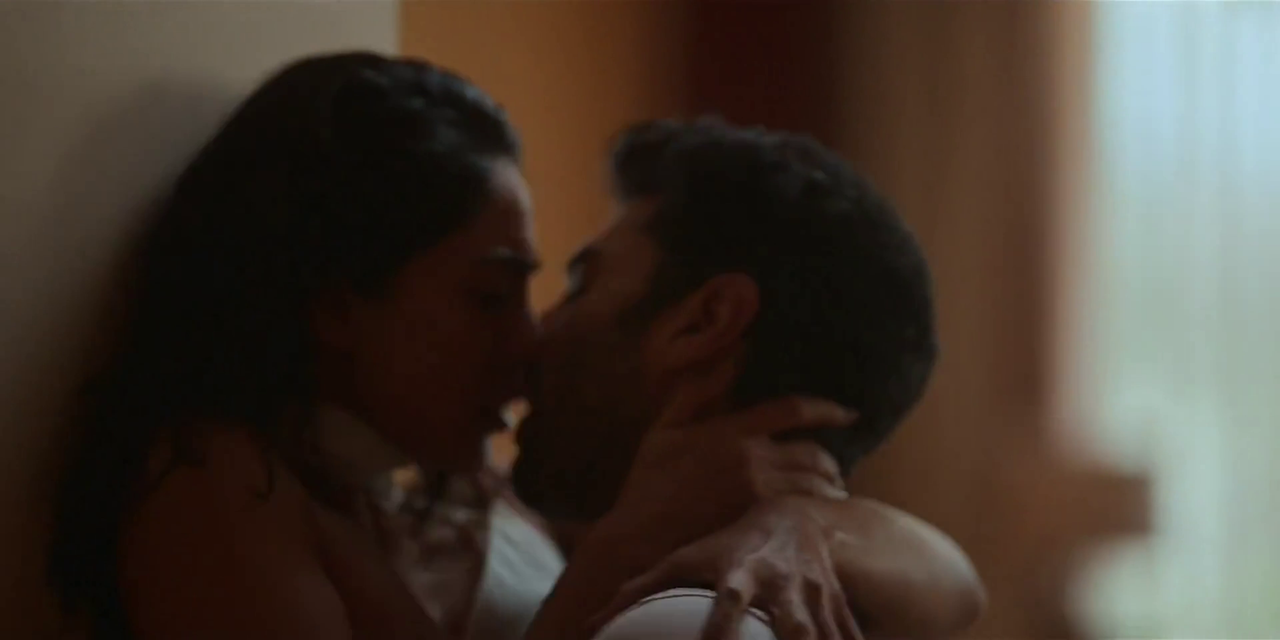 vlcsnap-2023-11-05-04h01m25s403