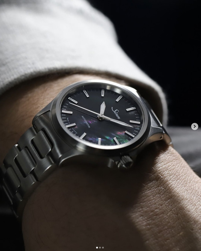 C90573E3-B001-45E6-89A7-81C792C970A2