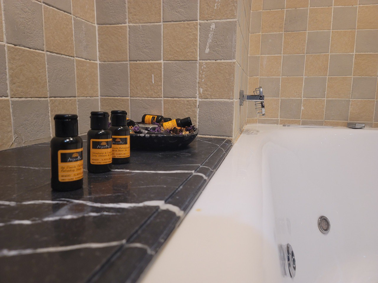 Luxury Quadruple Room View 18