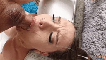 AD4C07D1-1324-45B0-9988-270A5EE056DA