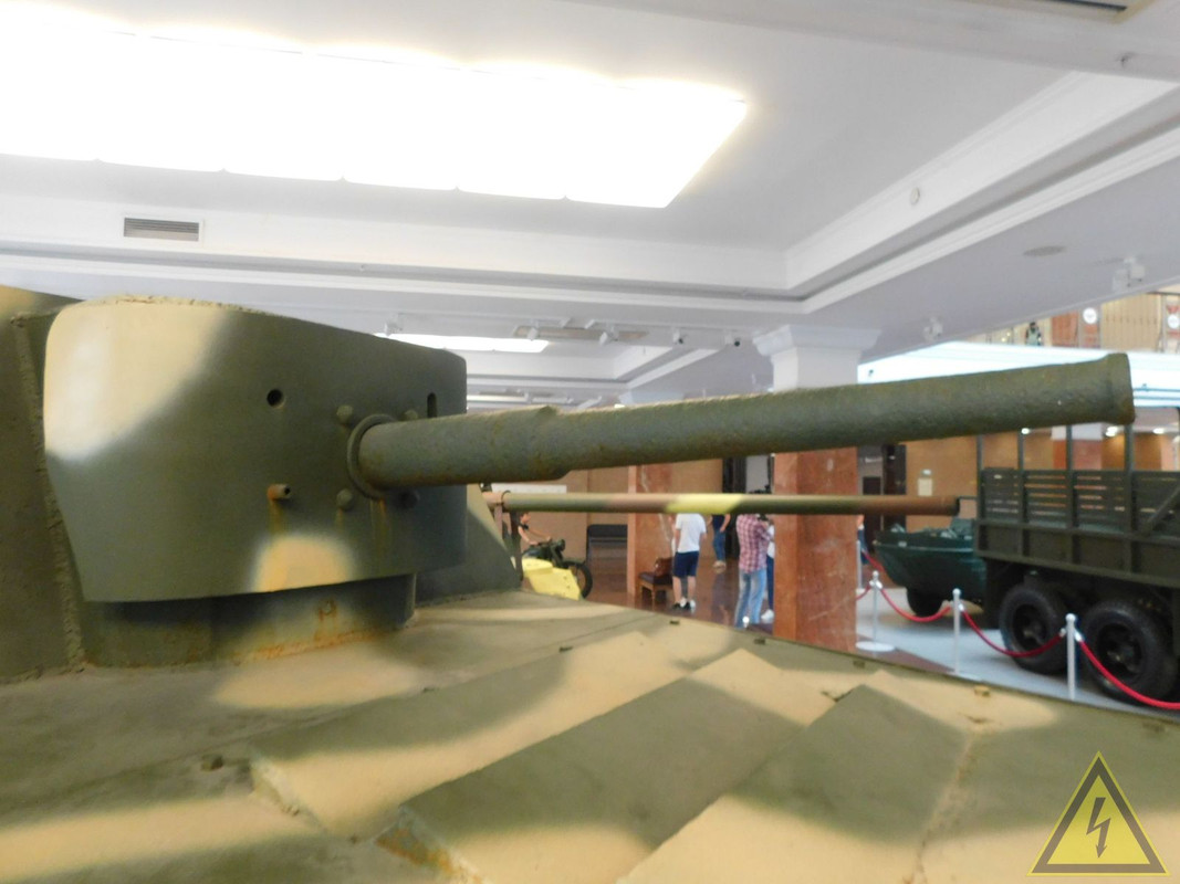 Макет советского бронированного трактор ХТЗ-16, Музейный комплекс УГМК, Верхняя Пышма DSCN5547