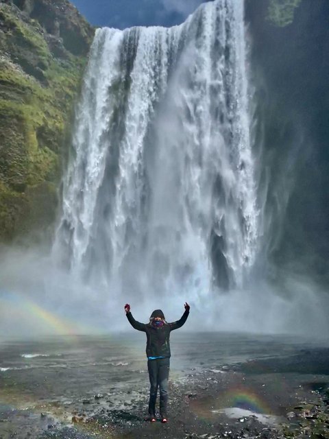 4 JULIO/22 COMENZAMOS A VER CASCADAS. - Islandia, 17 días..."sin sus noches" Julio 2022 (4)