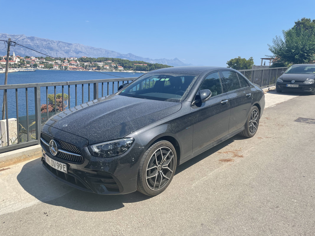 1E32A530-A9FD-4903-B7C1-35EDE03C8126