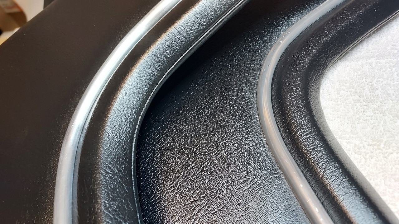 303E684C-E969-46B6-AB8E-01F04A5F552D