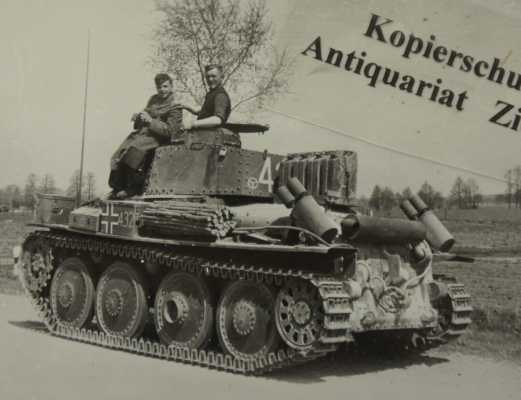 Foto 2. WK, Panzer Rechenberg, Ostpreußen 1941.