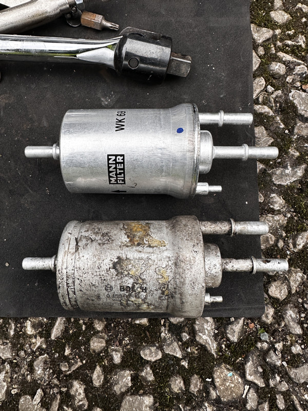 2C1CA964-4789-4383-8F40-D409D6F5D012