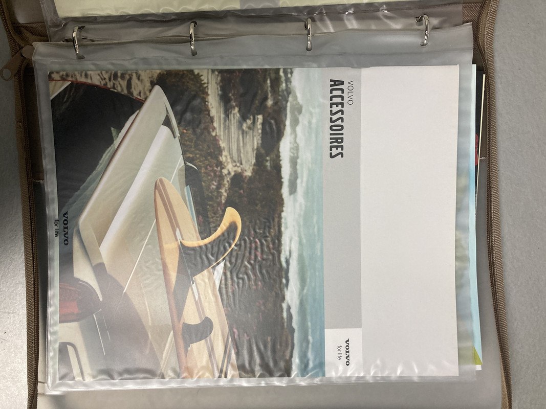 BB80B4F1-9CFE-4F91-882E-C957D3088F1B