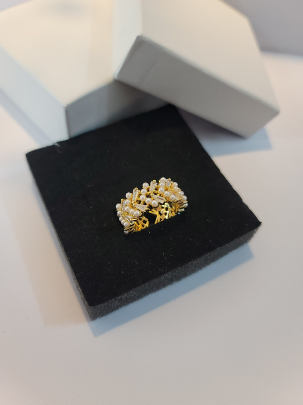 Anillo dorado 1