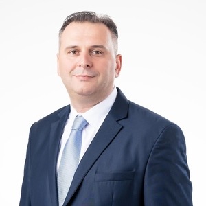 A67689FF-12C7-4465-85D6-47C44E4A7477