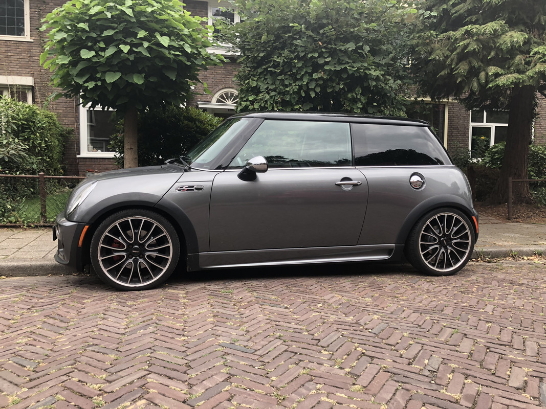 28606873-B4D9-4124-8A0C-71E2BE811E8A