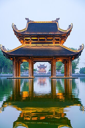 330px-VT_Ninh_Binh_-_02_2023_-_MIC04236_-_Bai_Dinh_(1)_-_Insta